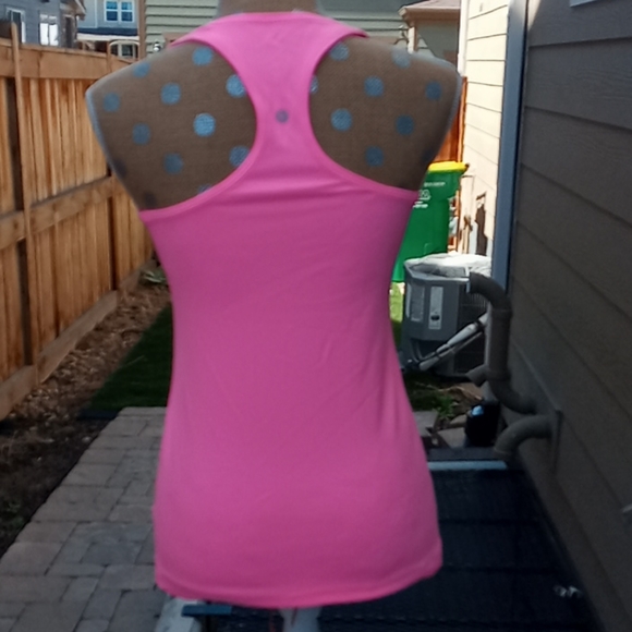 Bright pink muscle shirt - Picture 2 of 6